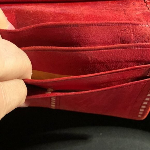 Vintage Hand Tooled Buttery Soft Red Moroccan Leather Wallet Billfold - Picture 4 of 8